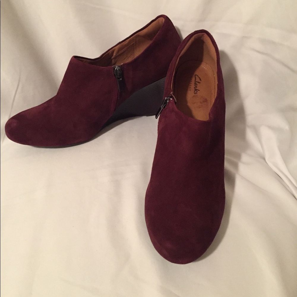 Suede Wine Size 10 Clark’s